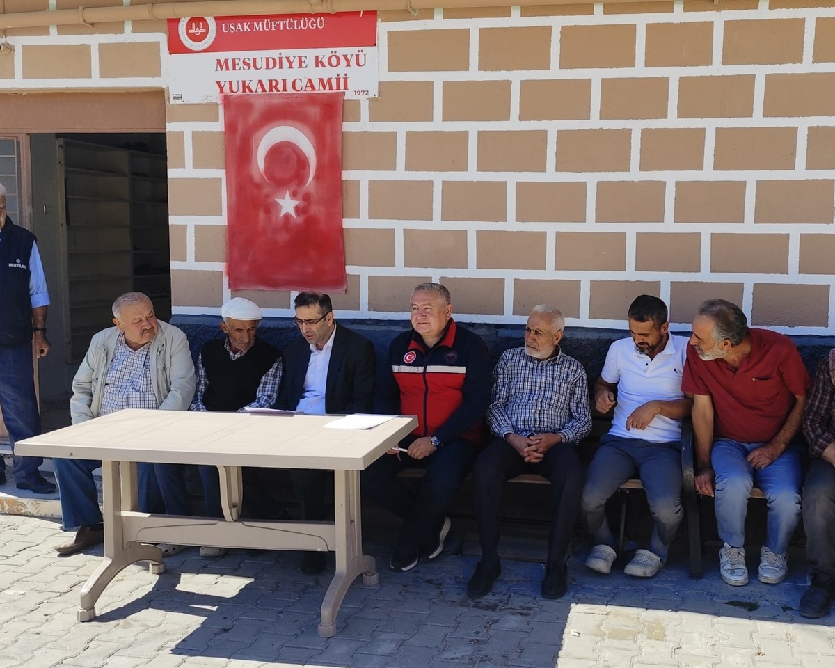 Uşak Tarım ve Orman Müdürlüğü üreticileri ziyaret edip sorunları dinliyor