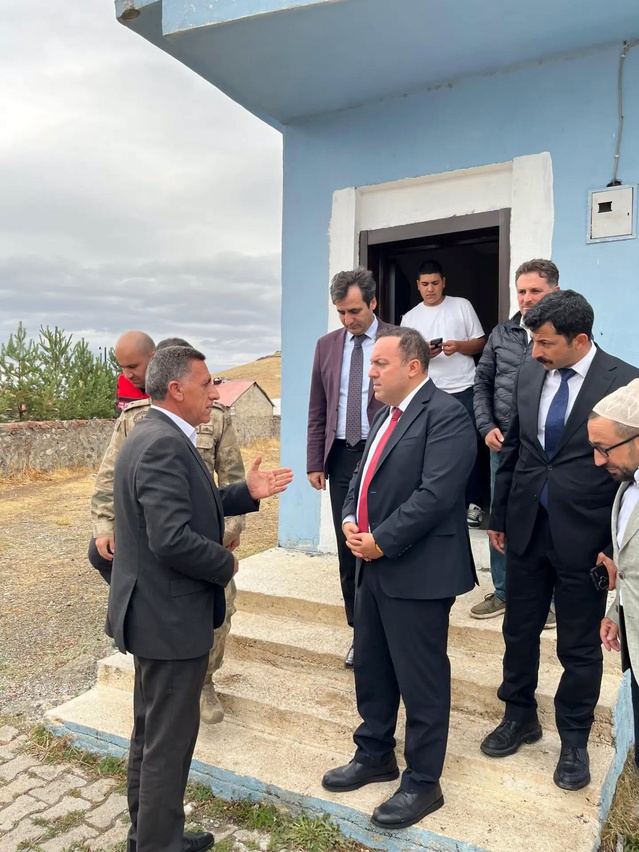 Ağrı'da Vali Yardımcısı Karataş, 9 köyü ziyaret ederek ihtiyaçları yerinde inceledi