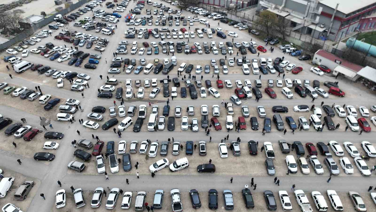 65 bin km\'de alınan araç 251 bin çıktı, Yargıtay \'alıcı sorgulasaydı\' kararını bozdu