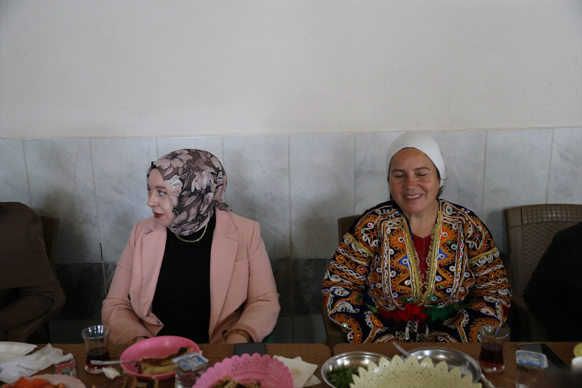Yeşilyurt Kaymakamı Altın, Fırınlı Günler Projesi\'yle 4 köyde kadınlarla buluştu