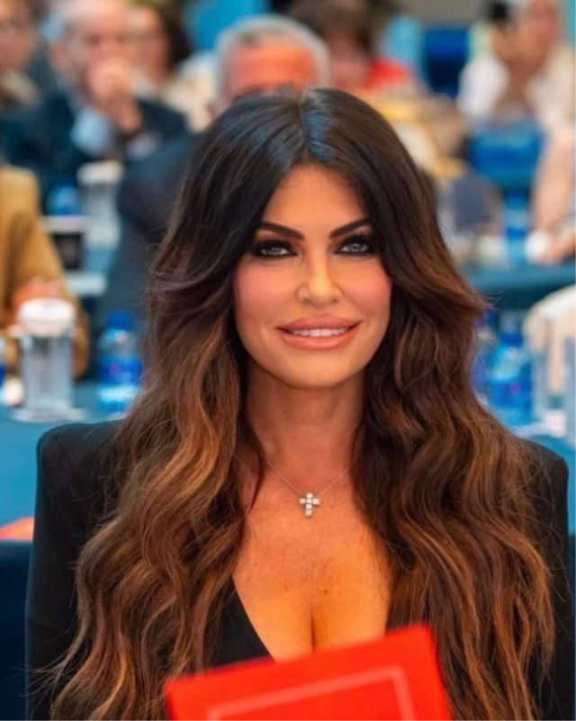 Trump'ın istifasını istediği ABD'nin Atina Büyükelçisi Kimberly Guilfoyle görevi bıraktı