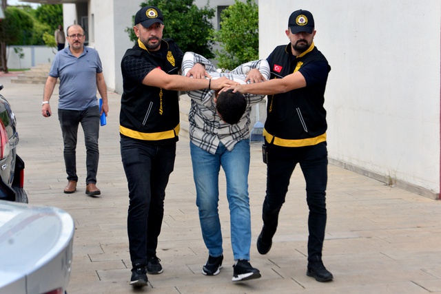 Kuyumcu cinayetinde 10 tutuklama: Jet skiyle Yunanistan'a kaçacaktı, otel odasında yakalandı