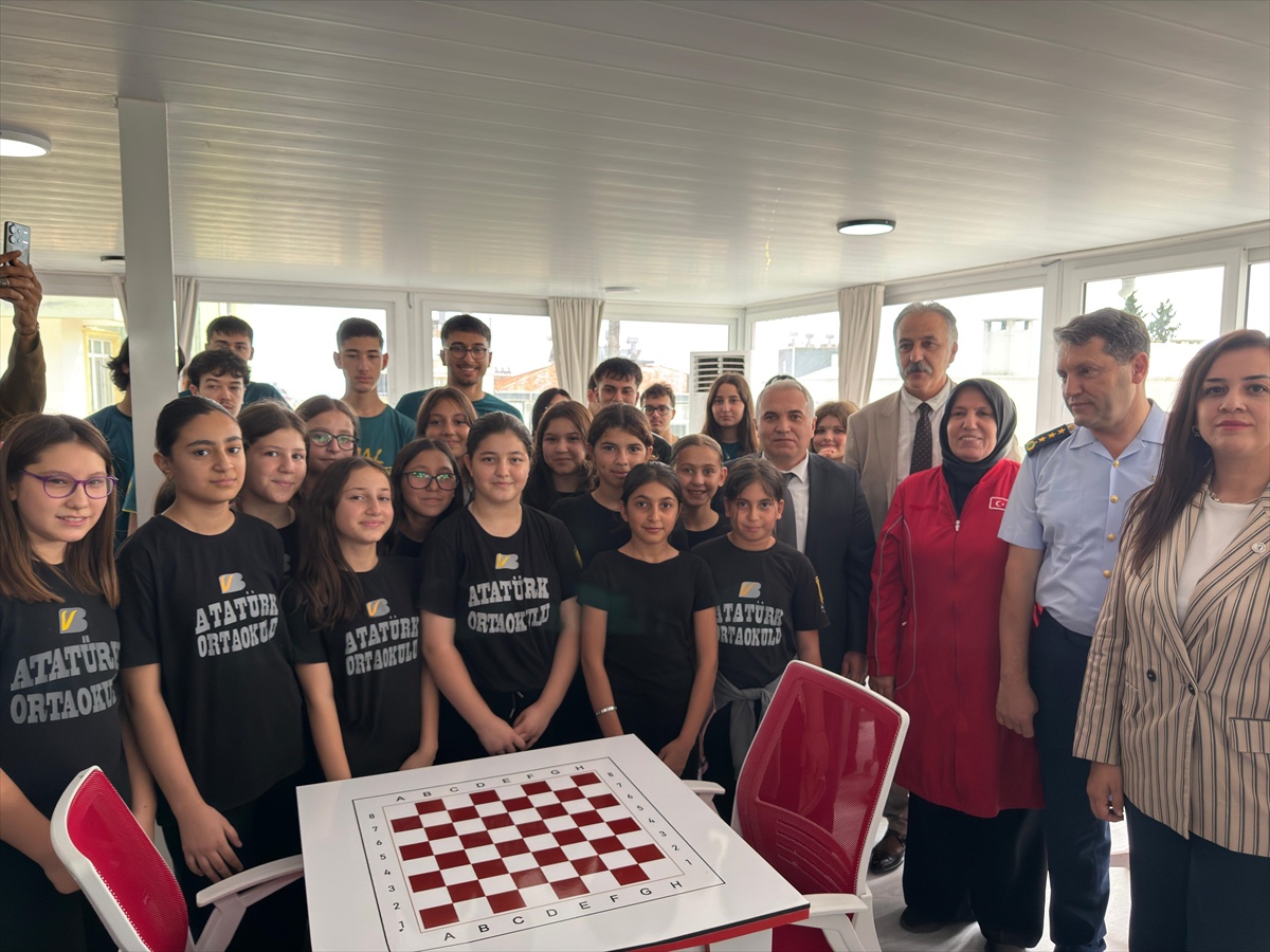 Anamur\'da Sosyal Yardımlaşma ve Dayanışma Vakfı öğrenciler için bir merkez açtı