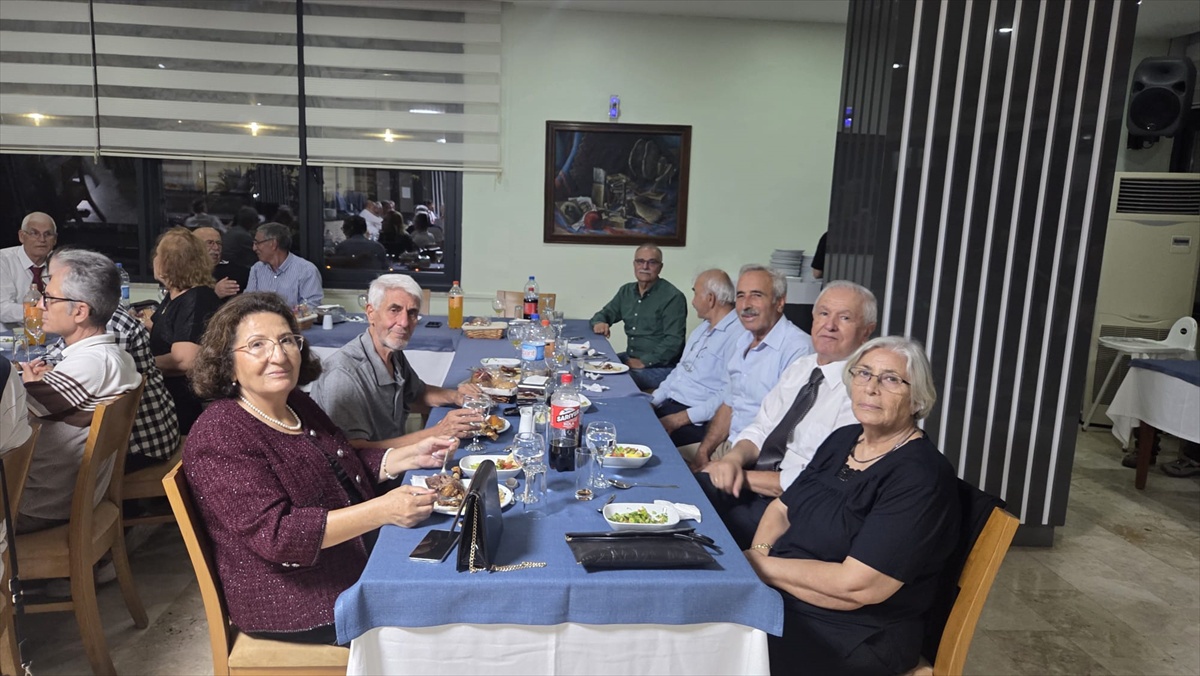 Antalya\'da emekli eğitim müfettişleri için Ahde Vefa Gecesi düzenlendi