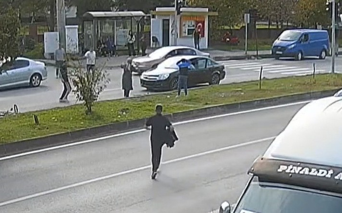 Bartın\'da bisikletli 6 yaşındaki çocuğa otomobil çarptı, hayati tehlikesi sürüyor