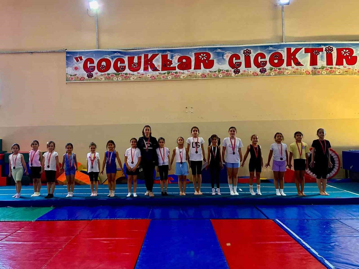 Bilecik\'te Amatör Spor Haftası kapsamında jimnastik ve yüzme müsabakaları düzenlendi