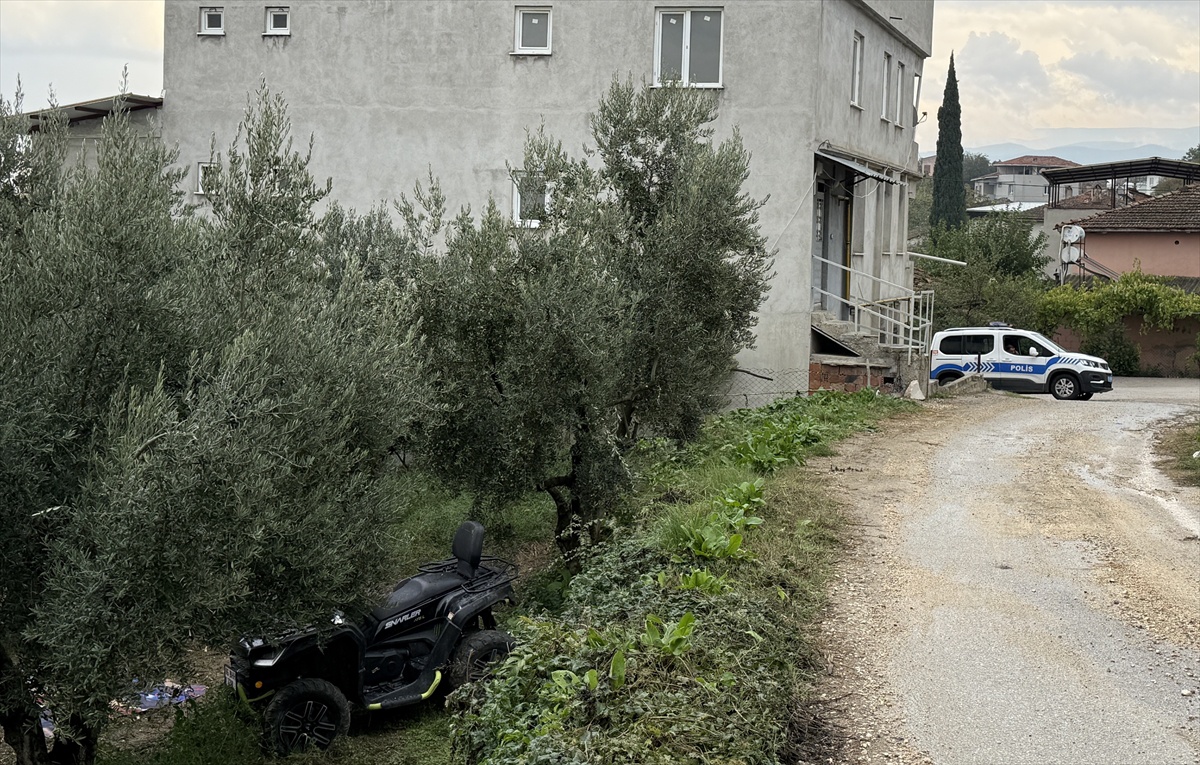 Bursa Nilüfer\'de devrilen ATV\'nin sürücüsü ağır yaralı olarak hastaneye kaldırıldı