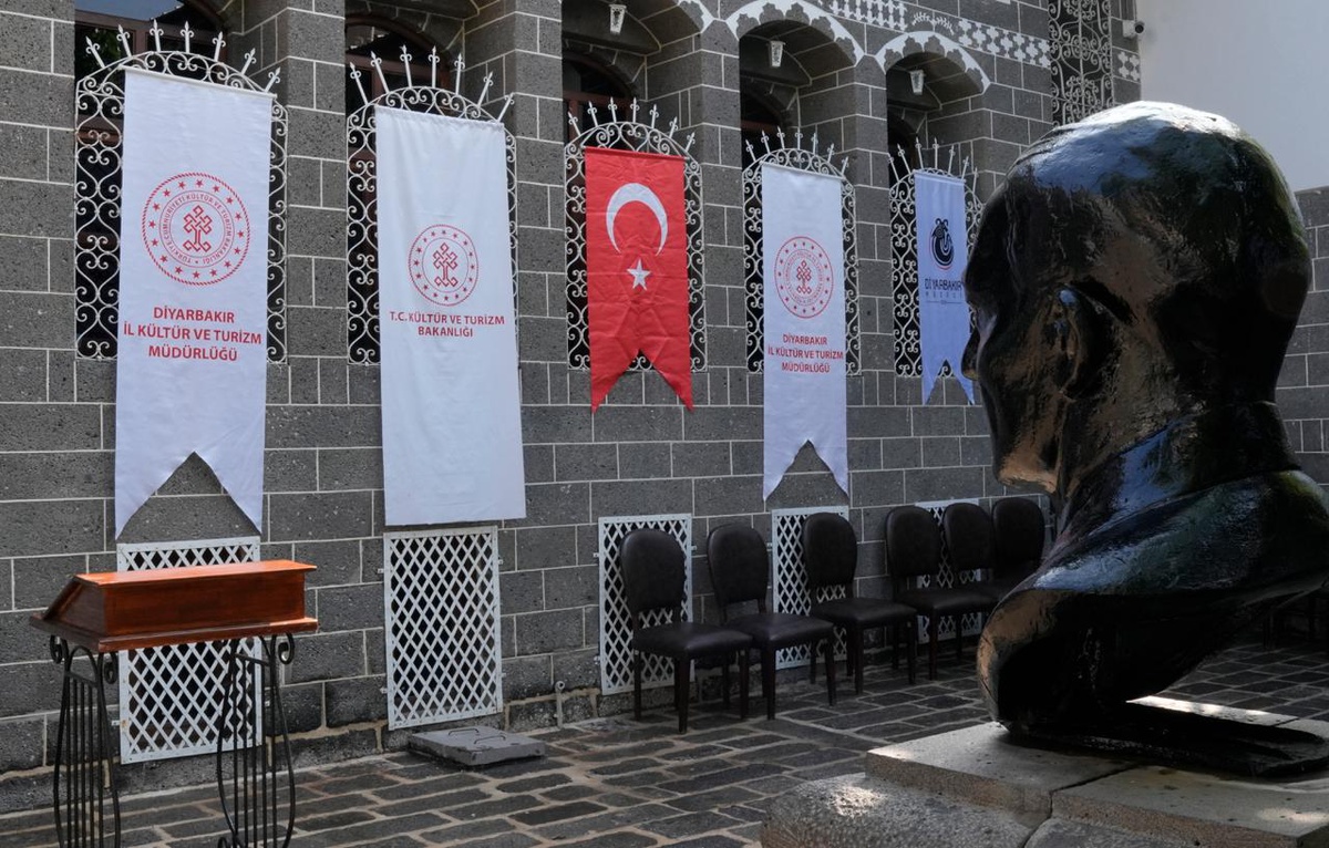Cahit Sıtkı Tarancı, 70. ölüm yılında Diyarbakır\'da düzenlenen etkinlikle anıldı