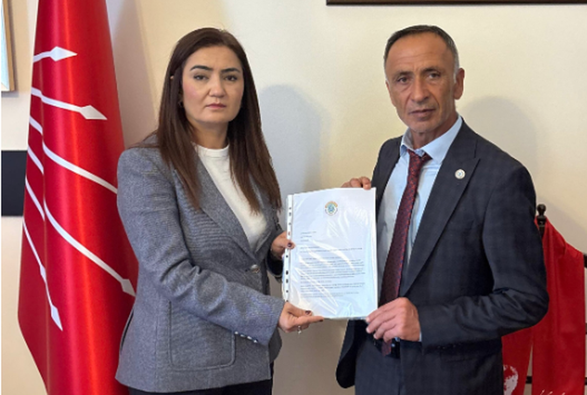 Birleşik Emekliler Sendikası Başkanı Şengül, TBMM\'de Kılıç\'a talep dosyasını sundu
