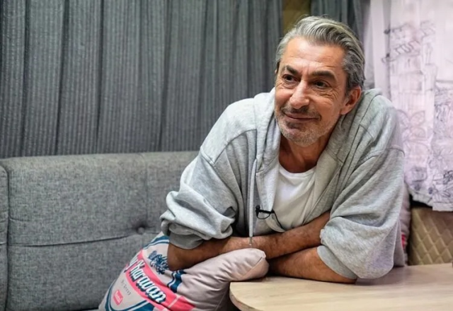 Demet Akalın’dan Erkan Petekkaya’nın Hülya Avşar yorumuna yanıt