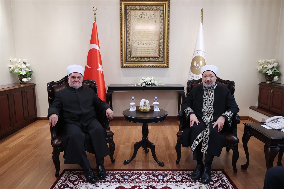 Diyanet Başkanı Arpaguş, Sırbistan İslam Birliği Meşihatı Başkanı Dudiç\'i tebrik etti