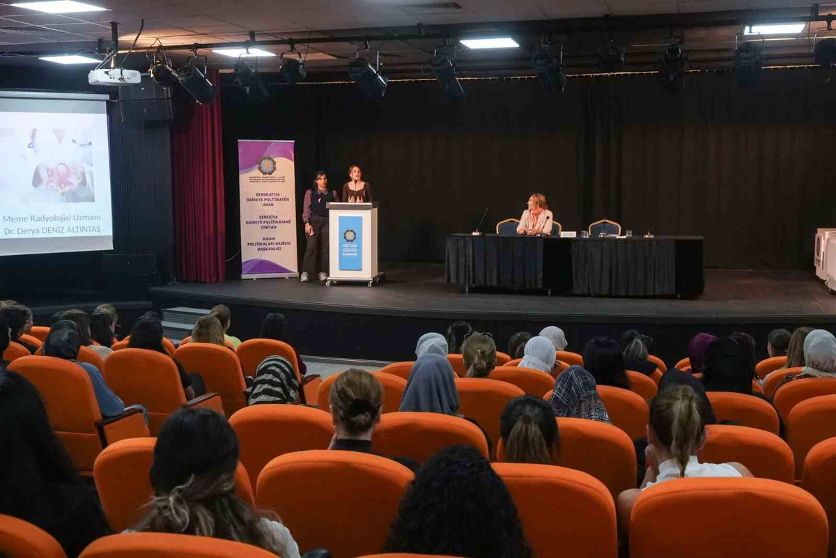 Diyarbakır Büyükşehir Belediyesi meme kanserinde erken tanı söyleşisi düzenledi