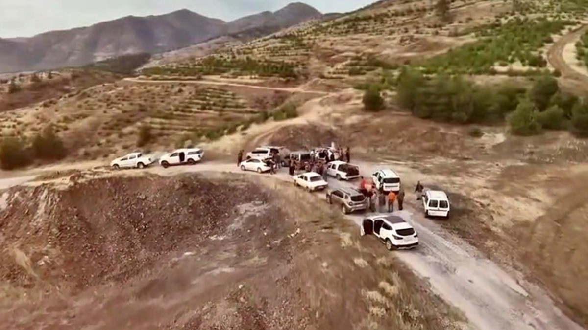 Gaziantep İslahiye\'de çiftçiyi korumak için yaban domuzlarına sürek avı yapıldı