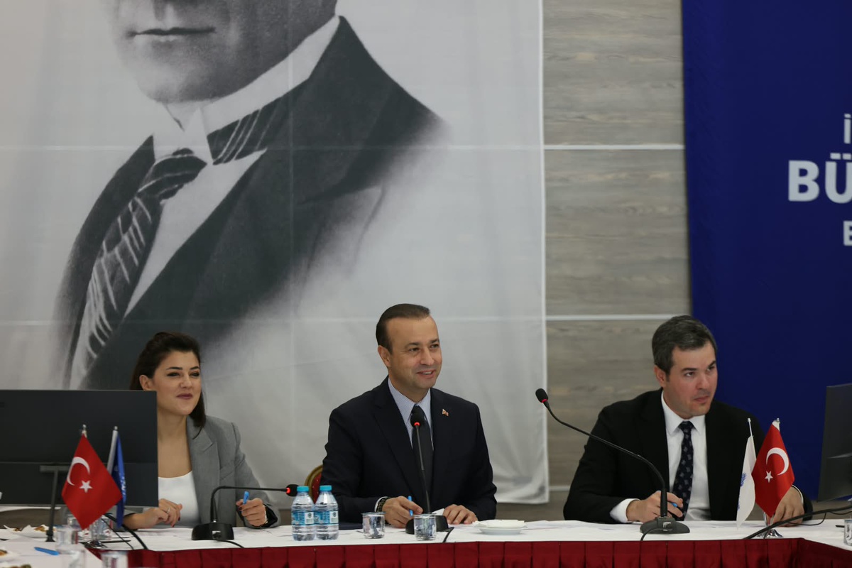 İBB, Uygulama Bazlı Taksi\'de 10. ihaleyi 15 plakayla tamamladı
