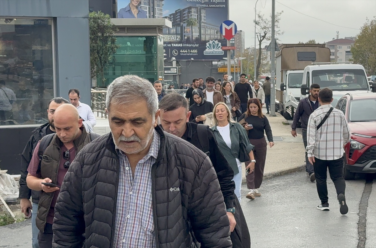 Ihlamurkuyu İstasyonu\'nda kablolar patladı, M5 seferleri kısmen sürüyor