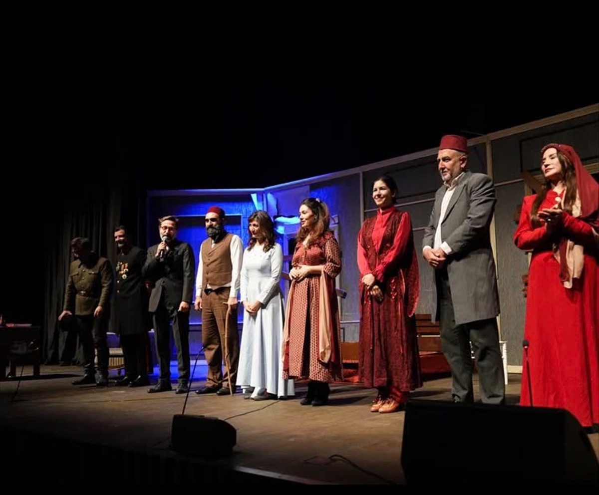 ALLATİNİ oyunu, II. Abdülhamid\'in Selanik sürgününü Üsküdar\'da ilk kez sahneye taşıdı