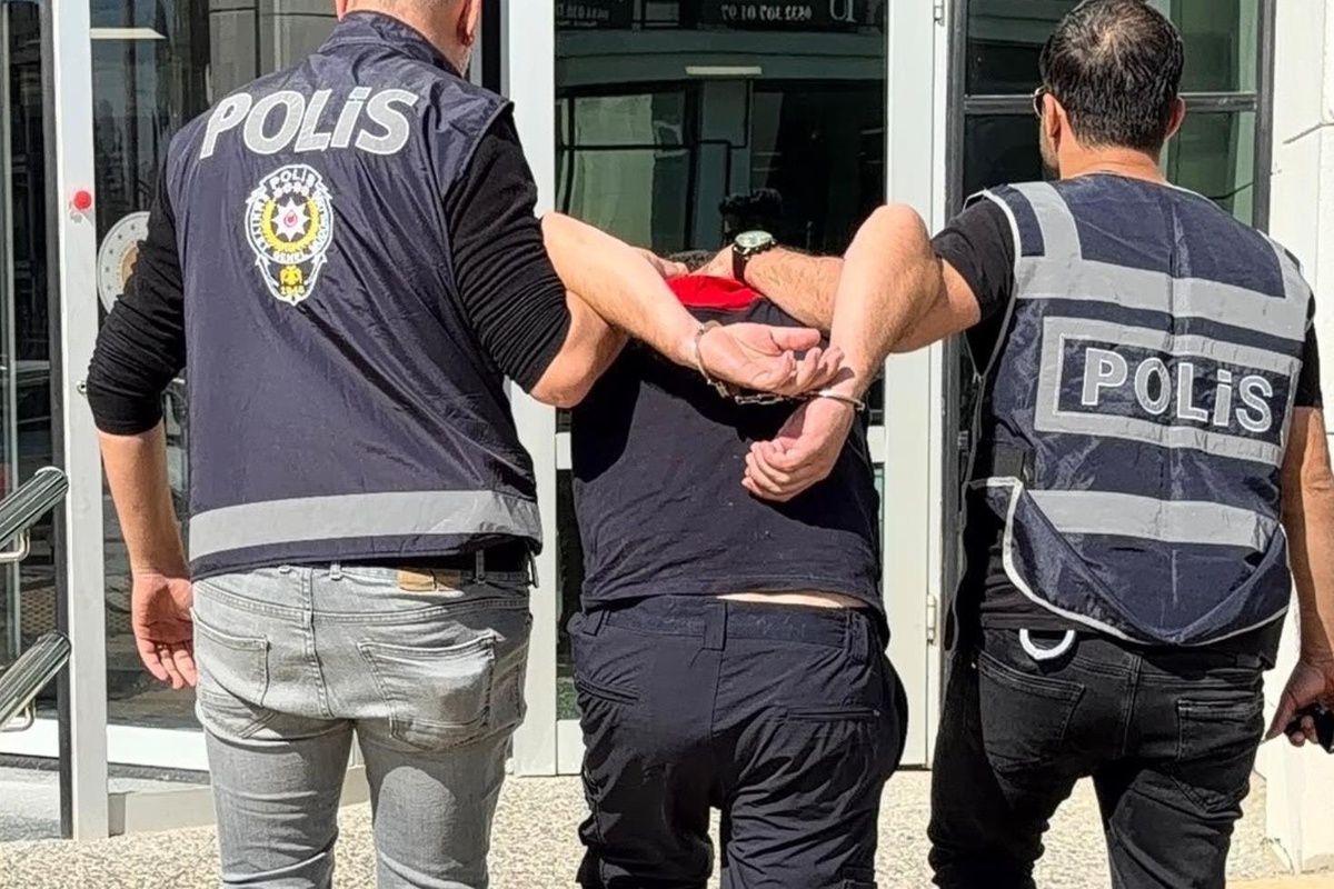 Görevi ateşle savaşmaktı! Kundakçı eski sevgili dehşetinde Ebru\'dan acı haber geldi