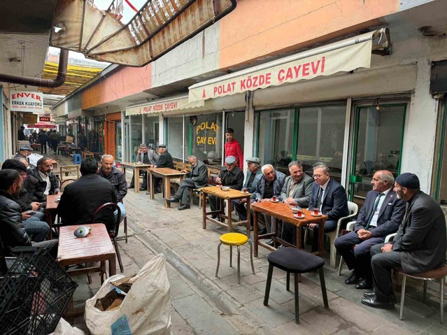 Kars Valisi Ziya Polat, esnaf ziyaretinde hayırlı kazanç diledi, vatandaşları dinledi