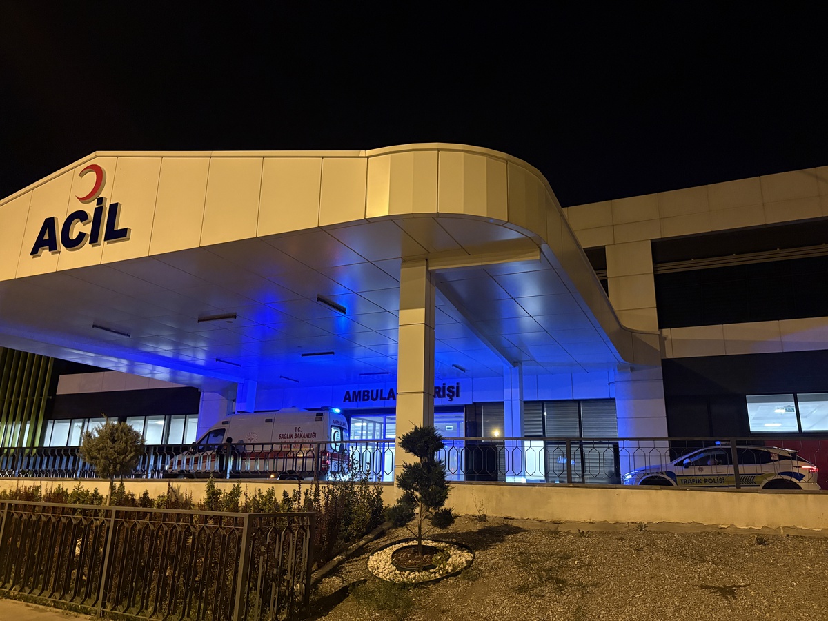 Kayseri\'de motosiklet sürücüsü Emirhan Kulaksız (23) hastanede kurtarılamadı