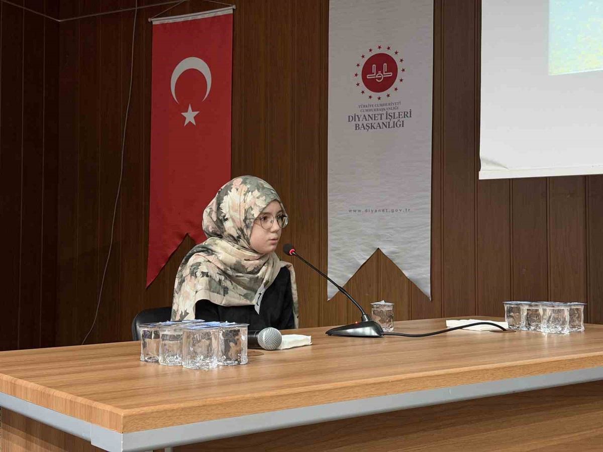 Mardin\'de düzenlenen Türkiye hafızlık finalini Gaziantep\'ten Esma Şahin kazandı