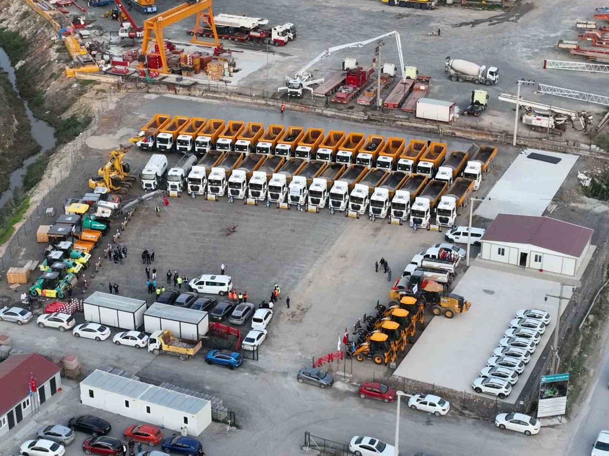 Kocaeli\'de 4 ilçede yol ve kavşak çalışmaları için ihale sözleşmesi imzalandı