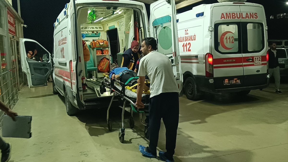 Kozan\'da iki otomobilin çarpıştığı kazada yaralanan 1 kişi hastaneye kaldırıldı
