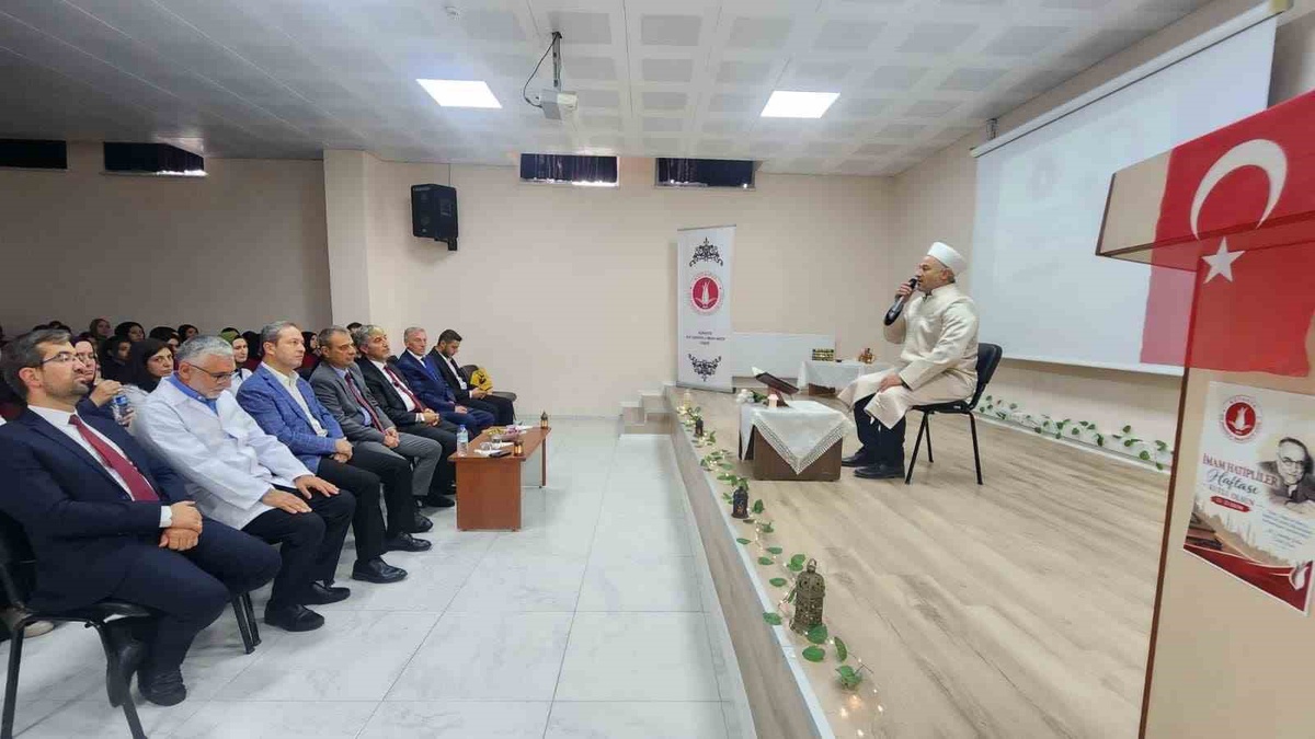 Kütahya\'da İl Milli Eğitim Müdürü Yılmaz, İmam Hatip kültürünü temsile çağırdı