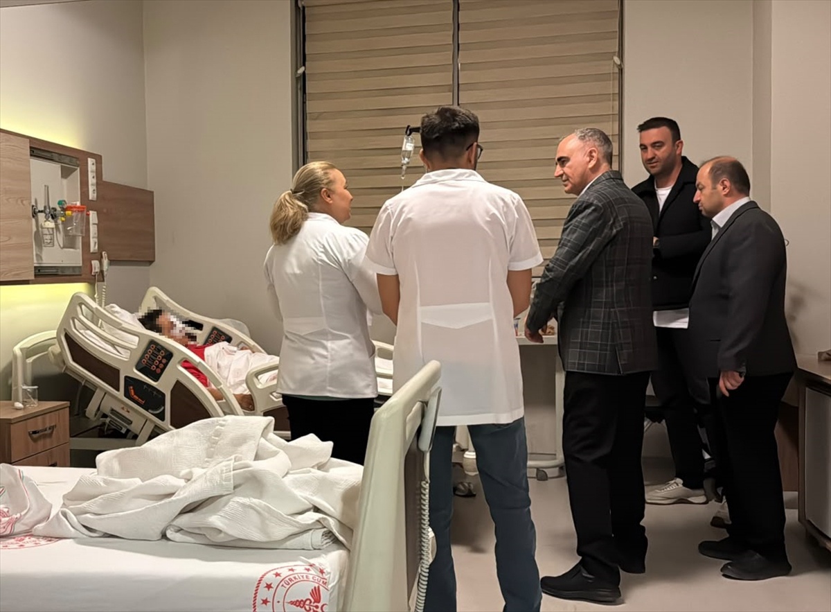 Manisa Akhisar\'da 11 ölümlü kazada yaralanan 5 kişi Bursa\'ya sevk edildi