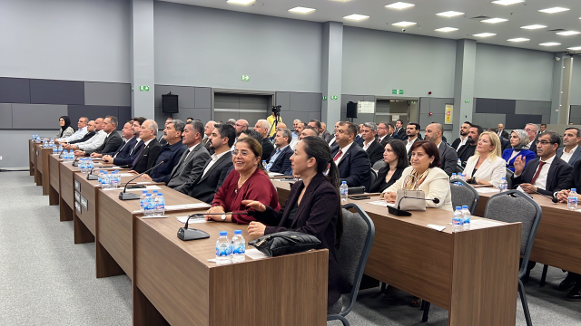 Mersin Büyükşehir Belediyesi'nde başkanvekili seçimi sonuçlandı! CHP'nin adayı Gülşah Yıldırım Genç seçildi