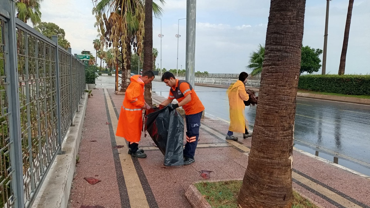 Mersin\'de sağanak yağışa karşı Afet Koordinasyon Toplantısı yapıldı