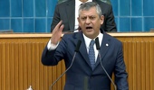 Özgür Özel'den Cemil Tugay'a içinde "Namussuz" geçen ağır sözler