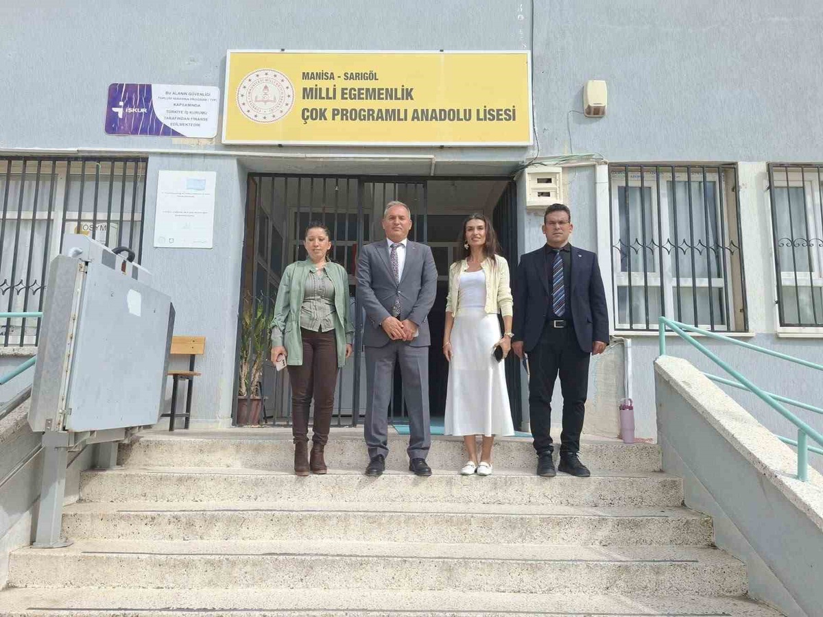 Manisa Sarıgöl\'de eğitim müdürleri okulun ihtiyaçlarını öğretmenlerle değerlendirdi