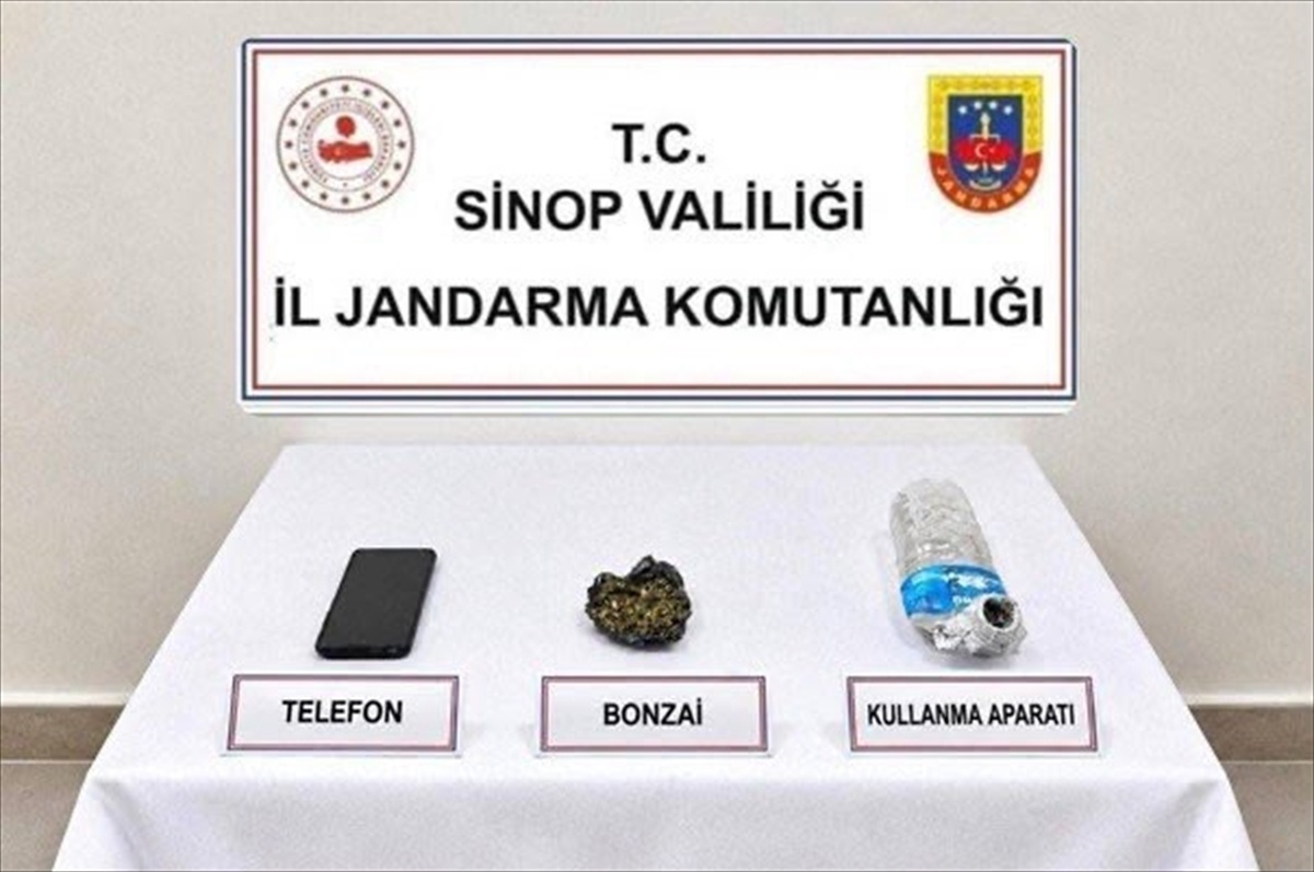 Sinop\'ta uyuşturucu operasyonunda 4 şüpheli gözaltına alındı, 33 gram madde ele geçti