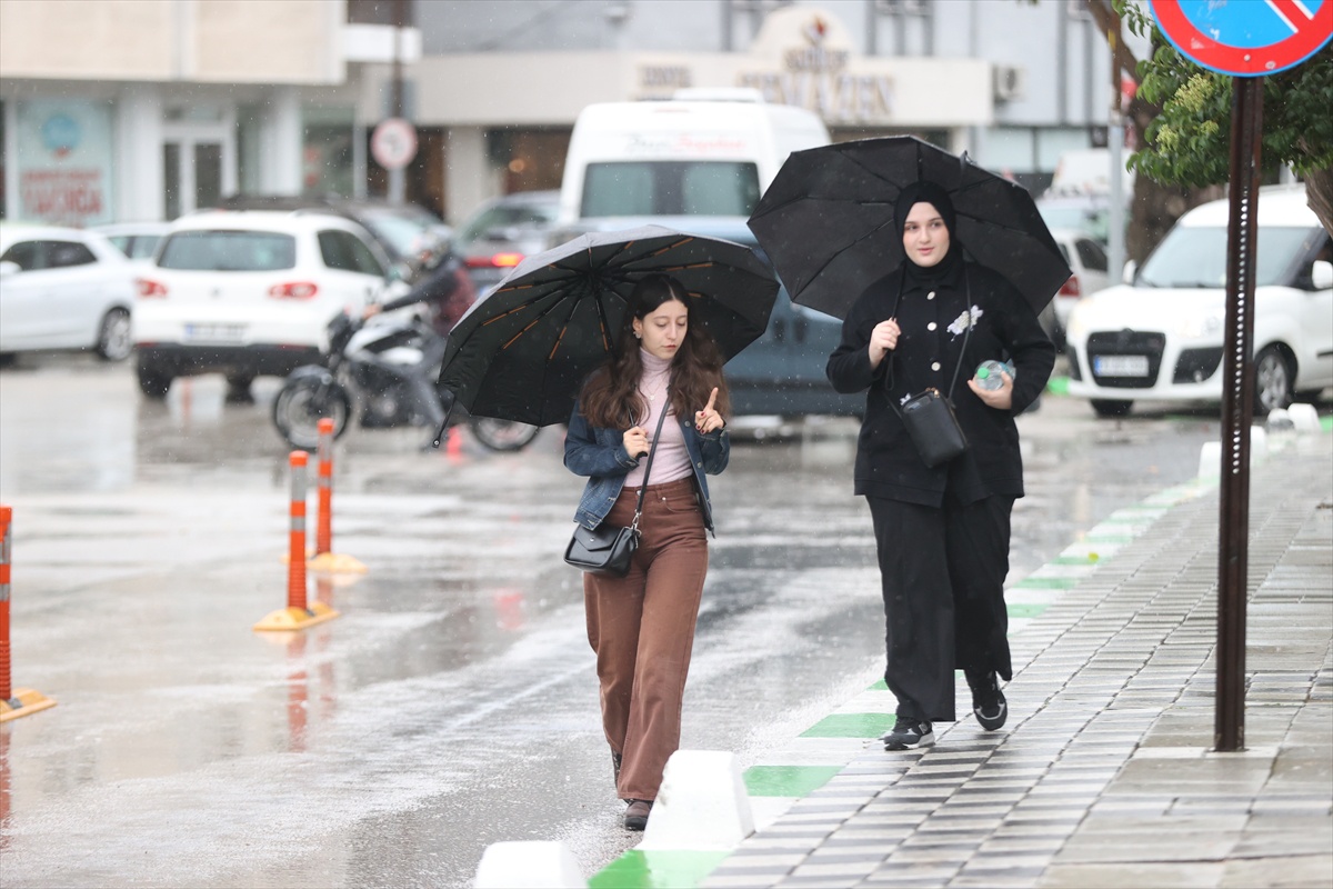 Meteoroloji sarı kodlu uyarı verdi, Trakya\'da sağanak hafta boyunca sürecek
