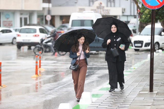 Meteoroloji sarı kodlu uyarı verdi, Trakya'da sağanak hafta boyunca sürecek