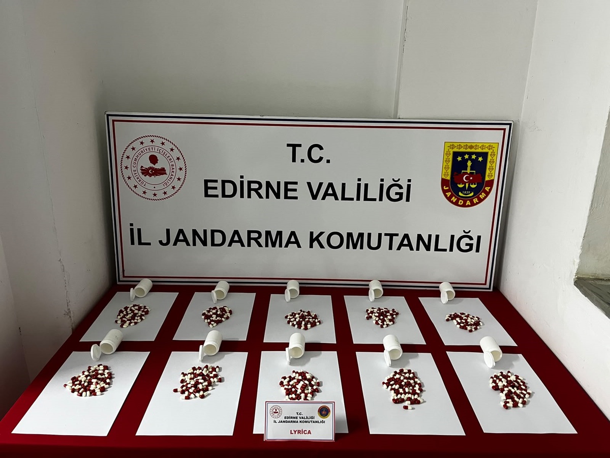 Uzunköprü\'de B.E.\'nin üzerinde 568 sentetik hap ele geçirildi, B.E. gözaltına alındı