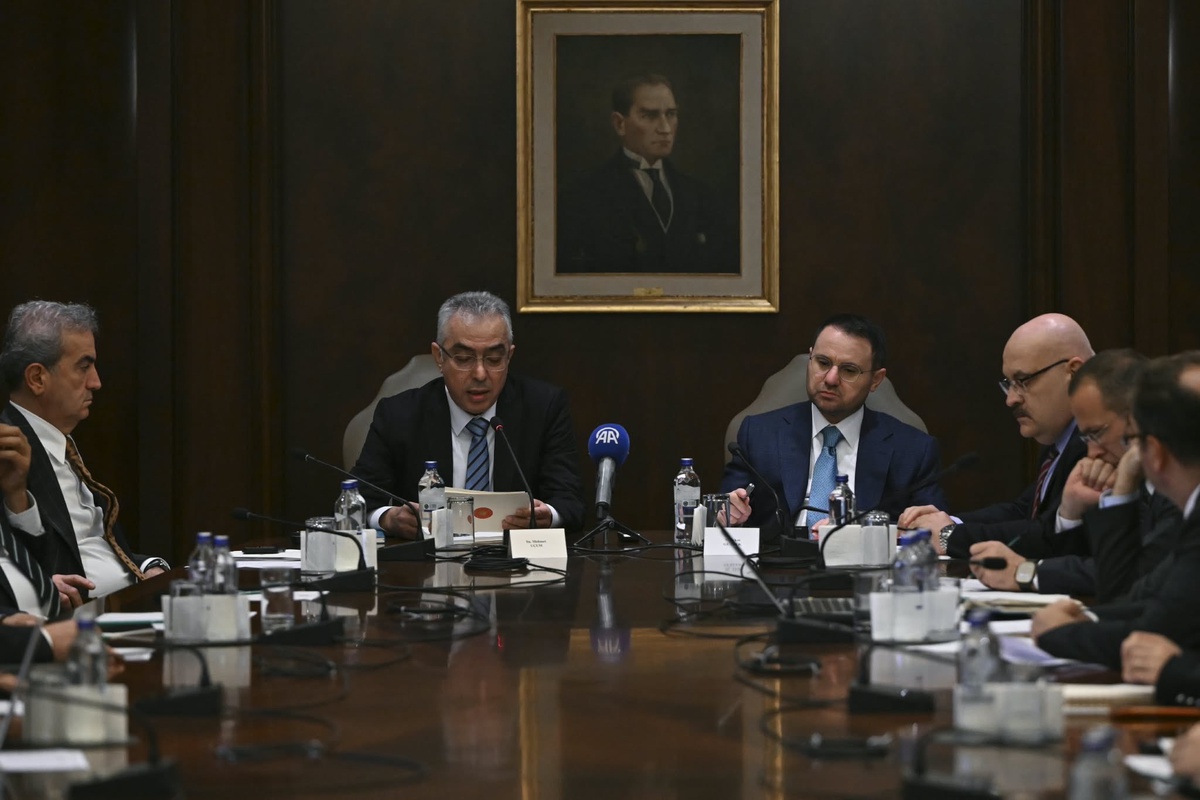Yeni anayasa toplantısı Çankaya Köşkü\'nde yapıldı, Adalet Bakanı Gürlek katıldı