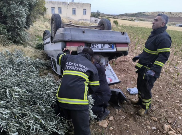 Adıyaman'da takla atan otomobilde sıkışan yaralı sürücü itfaiye ekiplerince kurtarıldı