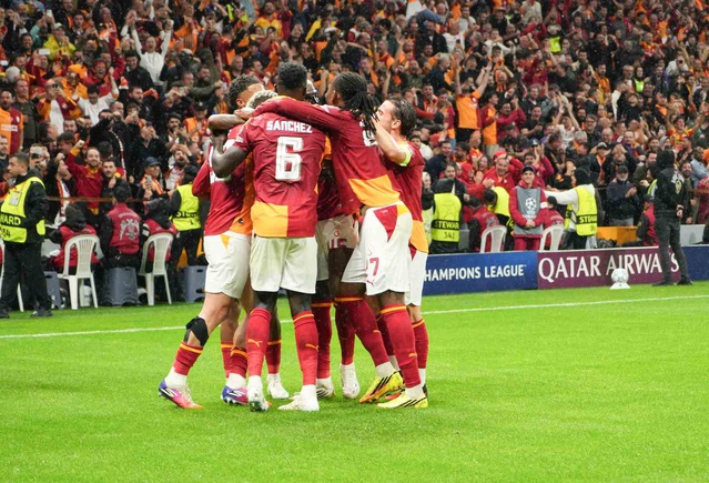 Batrakov, Barcelona maçında Galatasaray formasıyla ilk golünü 28. dakikada attı