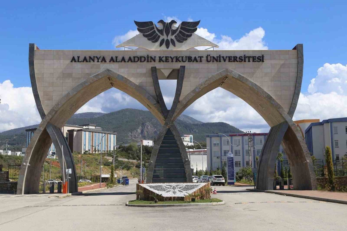 ALKÜ\'ye YÖK onayıyla eklenen 7 programla lisansüstü program sayısı 85\'e yükseldi