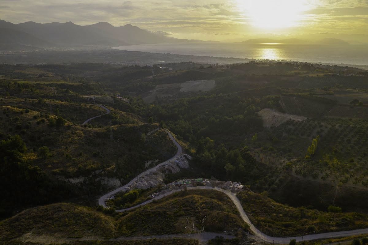 EKODOSD Başkanı, Kuşadası\'nda dere yataklarına atık dökülmesine acil müdahale istedi