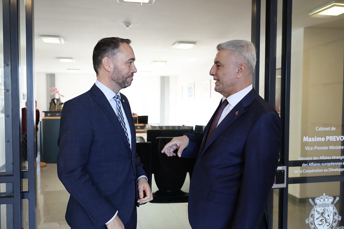 Bolat, Brüksel\'de Prevot ile görüştü: Hedef 15 milyar dolar