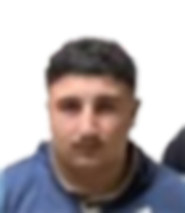 İki şüpheli de 19 yaşında! Evden bunlar çıktı, kalaşnikof bile var