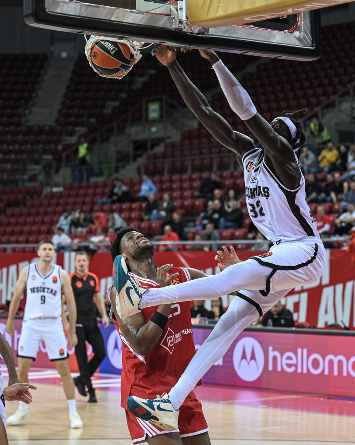 Hapoel Tel Aviv, Euroleague 5. hafta maçında Beşiktaş\'ı 100-82 mağlup etti