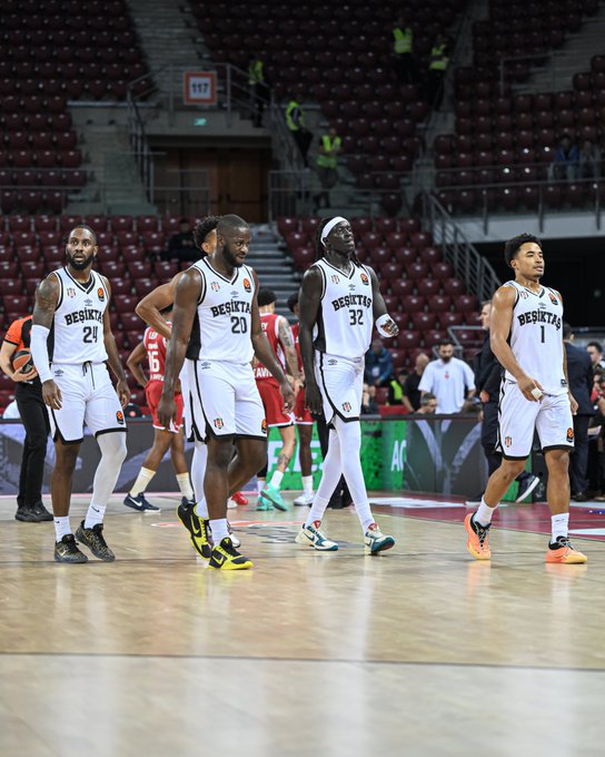 Beşiktaş, Hapoel Tel Aviv deplasmanında 100-82\'lik yenilgiyle 3. kez mağlup oldu