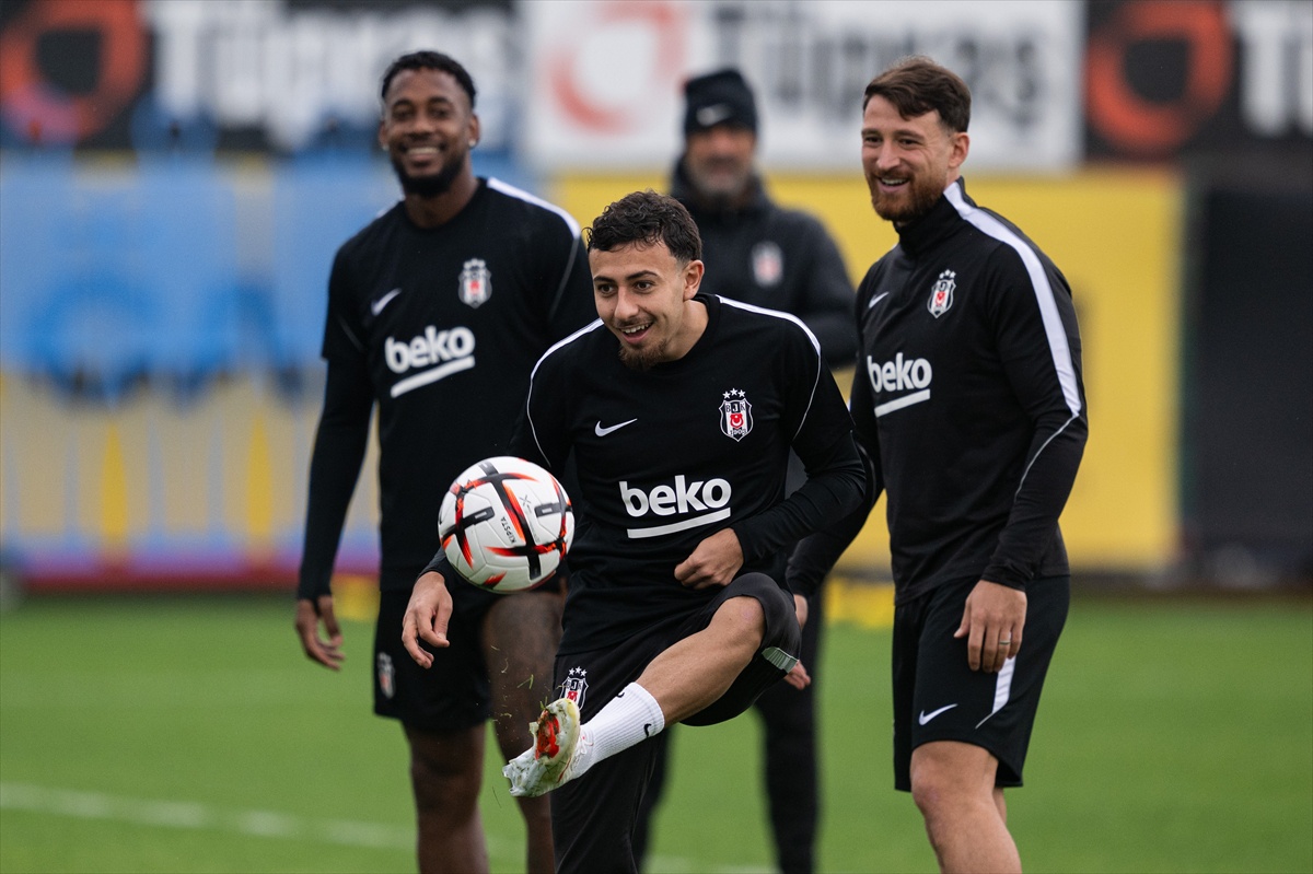 Hoffenheim deplasmanı öncesi Beşiktaş hazırlığını tamamladı, Vlahovic takımla gidecek