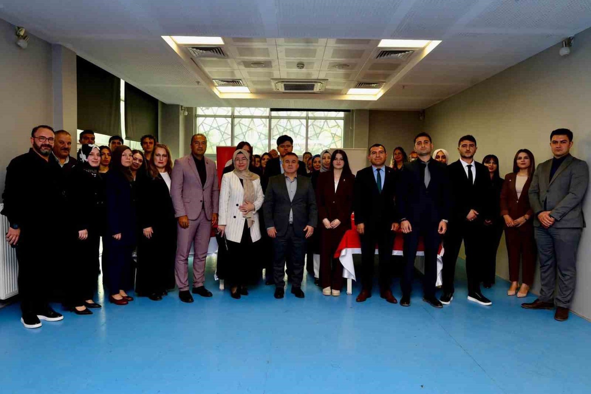 Bilecik\'te sözleşmeli personel, memur kadrosuna geçiş töreninde yemin etti