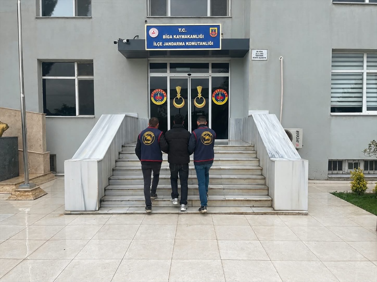 Çanakkale\'de jandarma 5-11 Ekim\'de aranan 112 kişiyi yakaladı, 15\'i tutuklandı