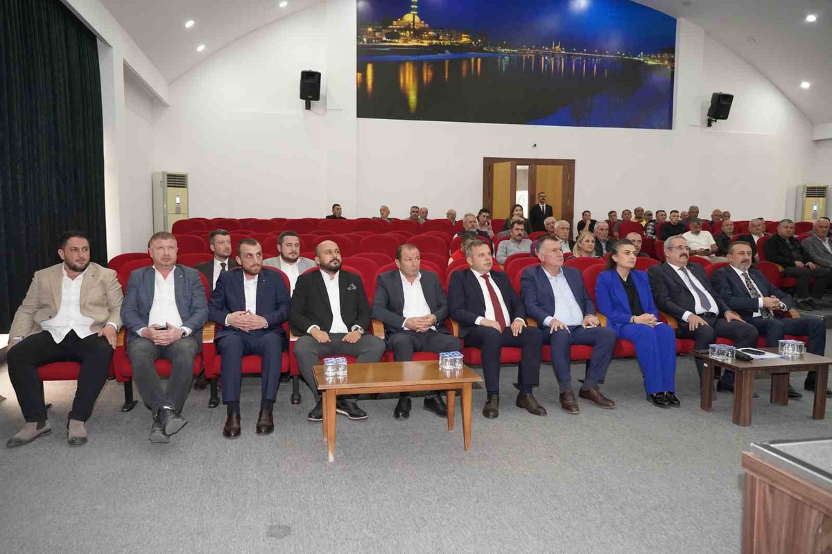 Çarşamba\'da kivi üreticileri ticarileştirme ve değer zinciri projesi için buluştu