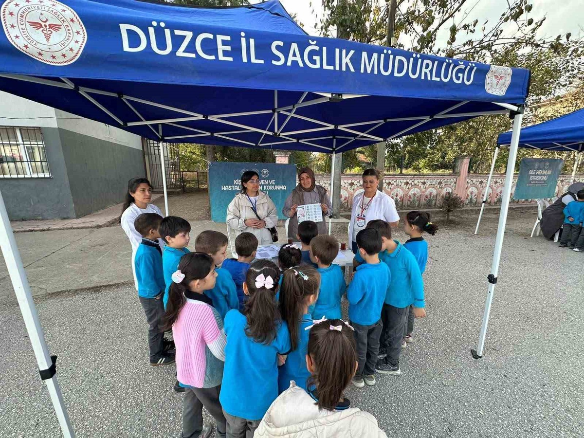 Düzce Konuralp\'te 407 ilkokul öğrencisine sağlıklı yaşam ve hijyen eğitimi verildi